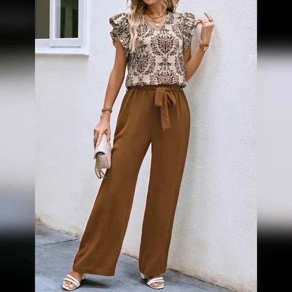 Damask Print Butterfly Sleeve Blouse & Belted Wide Leg Pants - Picture 3 of 6